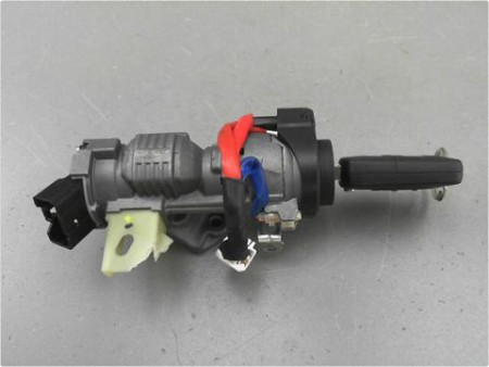 POIGNEE INTERIEURE PORTE AVANT DROIT RENAULT SCENIC III PH.1 09-11