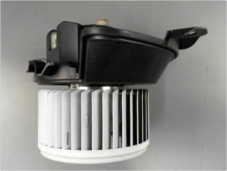 MOTEUR VENTILATEUR CHAUFFAGE FIAT PUNTO EVO III 09-13