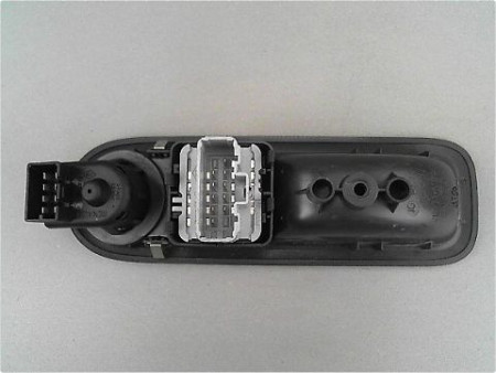 COMMANDE LEVE-GLACE PORTE AVG RENAULT CLIO III PH.2 ESTATE 09-