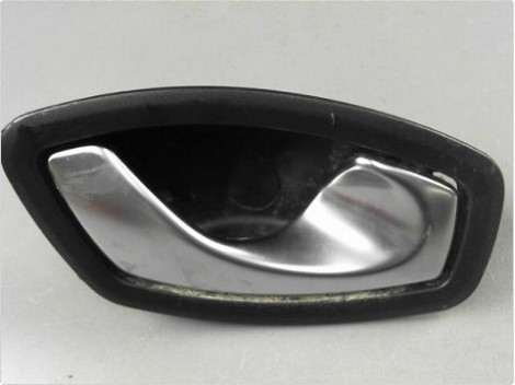 POIGNEE INTERIEURE PORTE AVANT DROIT RENAULT CLIO IV 12-16