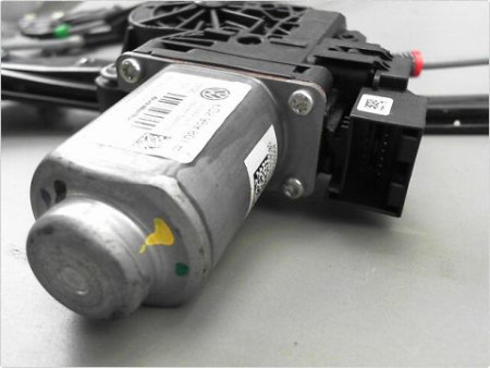 MECANISME LEVE-GLACE AVANT DROIT VOLKSWAGEN POLO IV PH2 05-09