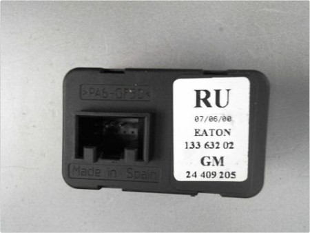 COMMANDE LEVE-GLACE PORTE AVG OPEL CORSA 97-2000