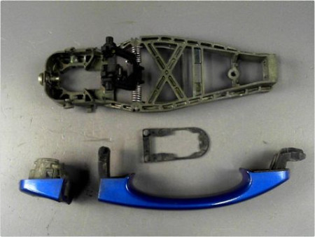 POIGNEE EXTERIEURE PORTE ARRIERE GAUCHE VOLKSWAGEN TOURAN 03-06