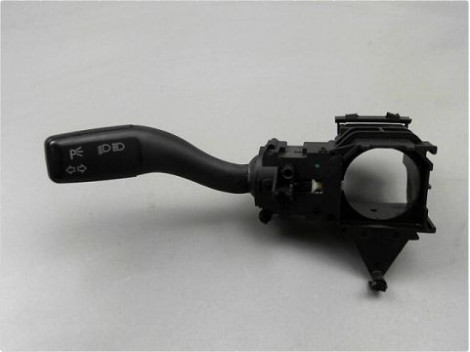 COMMANDE CLIGNOTANT AUDI A4 AVANT 04-08
