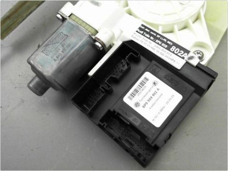 MECANISME LEVE-GLACE AVANT DROIT AUDI A3 2003-2008