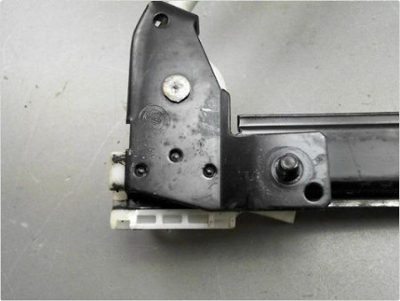 MECANISME LEVE-GLACE AVANT DROIT ALFA ROMEO 147 3P