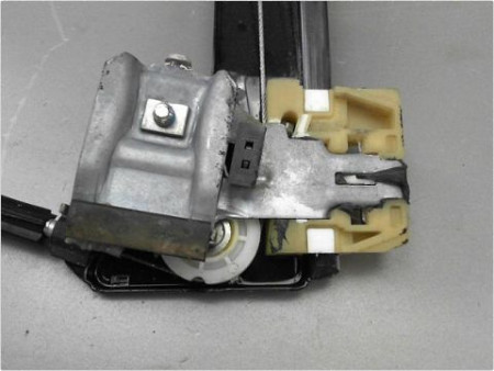 MECANISME LEVE-GLACE AVANT DROIT VOLKSWAGEN TOURAN PH2 06-10