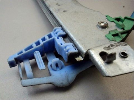 MECANISME LEVE-GLACE ARRIERE GAUCHE VOLKSWAGEN TOURAN 03-06