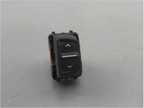 COMMANDE LEVE-GLACE PORTE AVD DACIA SANDERO II 12-17