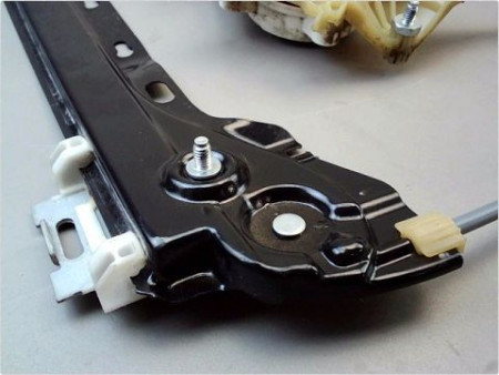 MECANISME LEVE-GLACE ARRIERE DROIT NISSAN QASHQAI 07-10
