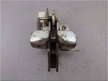 SERRURE HAYON  MERCEDES CLASSE V 99-03