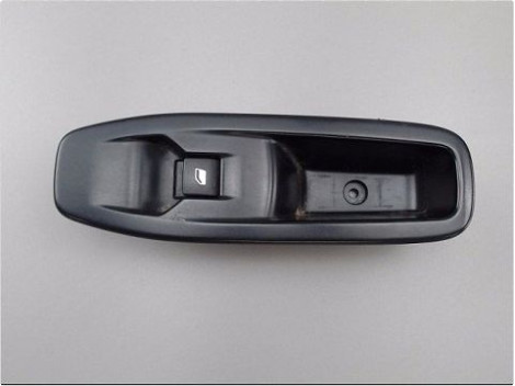 COMMANDE LEVE-GLACE PORTE AVD PEUGEOT 208 12-15