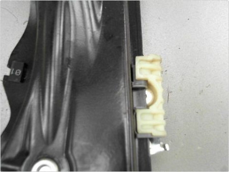 MECANISME LEVE-GLACE AVANT DROIT VOLKSWAGEN PASSAT SW 2010-