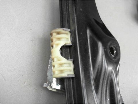 MECANISME LEVE-GLACE AVANT GAUCHE VOLKSWAGEN PASSAT SW 2010-