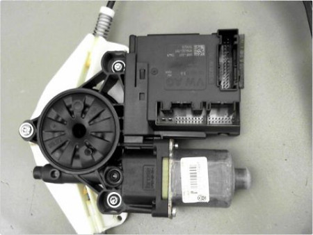 MECANISME LEVE-GLACE AVANT GAUCHE VOLKSWAGEN PASSAT SW 2010-
