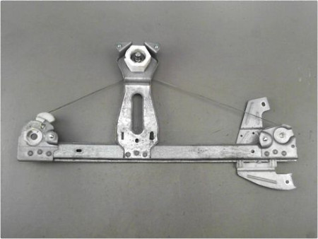 MECANISME LEVE-GLACE AVANT DROIT TOYOTA AYGO PH2 09-12