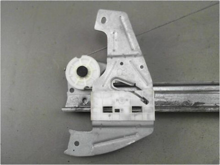 MECANISME LEVE-GLACE AVANT DROIT TOYOTA AYGO PH2 09-12