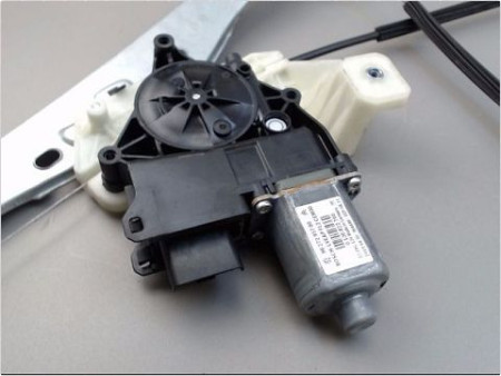 MECANISME LEVE-GLACE AVANT DROIT CITROEN C4 CACTUS 2014-