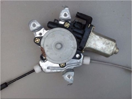 MECANISME LEVE-GLACE AVANT DROIT NISSAN X-TRAIL 2004-2007