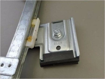 MECANISME LEVE-GLACE AVANT DROIT FORD FOCUS 04-07