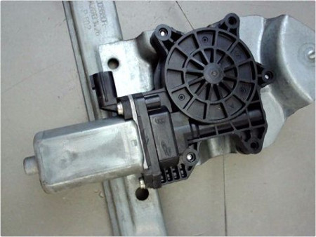 MECANISME LEVE-GLACE ARRIERE DROIT RENAULT CLIO IV ESTATE 2012-2016