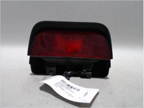 FEUX STOP SUPPLEMENTAIRE TOYOTA AVENSIS BREAK 2000-2003