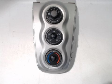 COMMANDE DE CHAUFFAGE TOYOTA YARIS 2005-