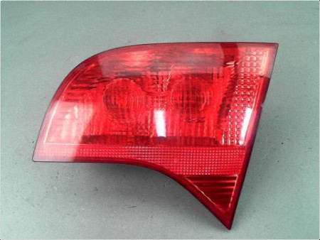 FEU ARRIERE INTERIEUR DROIT AUDI A4 AVANT 04-08