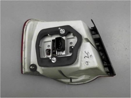 FEU ARRIERE DROIT VOLKSWAGEN JETTA 05-10