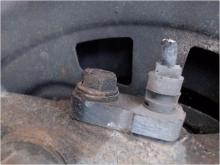 PIVOT AVANT DROIT TOYOTA RAV4 III 06-09
