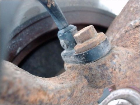 PIVOT AVANT GAUCHE FORD FIESTA 08-12