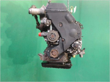 MOTEUR DIESEL RENAULT TRAFIC 2.5 D