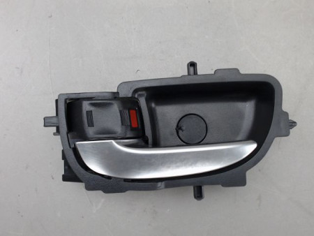 POIGNEE INTERIEURE PORTE AVANT GAUCHE TOYOTA YARIS