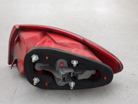 FEU ARRIERE GAUCHE  ALFA ROMEO 147