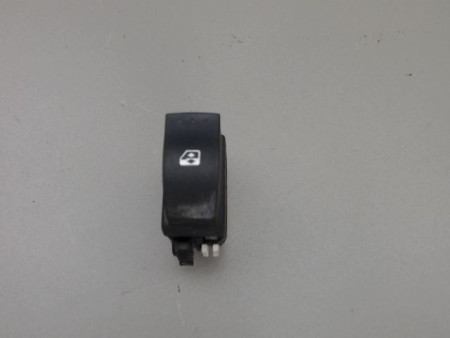 COMMANDE LEVE-GLACE PORTE AVD RENAULT CLIO