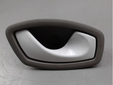 POIGNEE INTERIEURE PORTE AVANT DROIT RENAULT ZOE