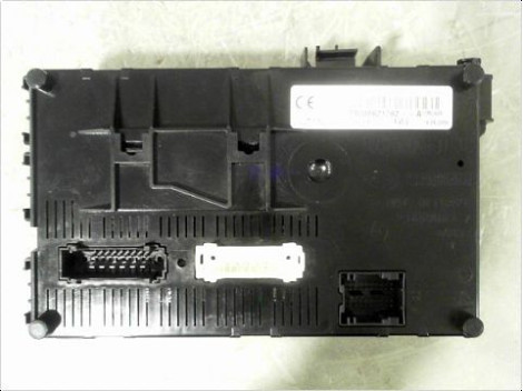 BOITIER GESTION HABITACLE RENAULT CLIO II CAMPUS 06-09