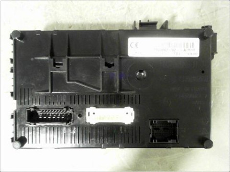 BOITIER GESTION HABITACLE RENAULT CLIO II CAMPUS 06-09