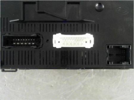 BOITIER GESTION HABITACLE RENAULT CLIO II CAMPUS 06-09