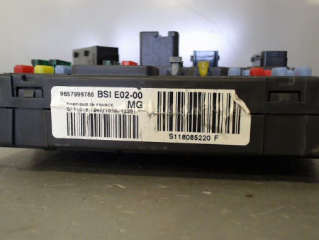 BOITIER GESTION HABITACLE PEUGEOT 206