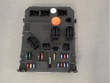 BOITIER GESTION HABITACLE PEUGEOT 206