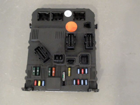 BOITIER GESTION HABITACLE PEUGEOT 206