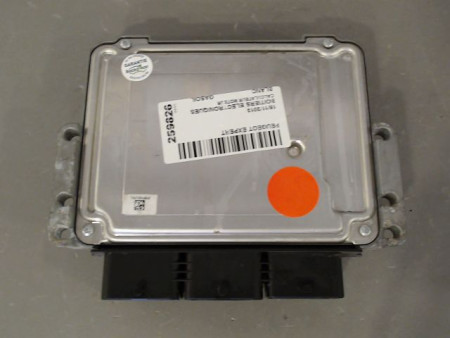 CALCULATEUR MOTEUR PEUGEOT EXPERT