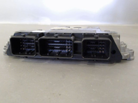 CALCULATEUR MOTEUR RENAULT MEGANE