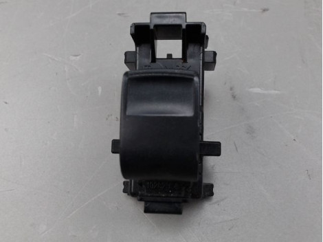 COMMANDE LEVE-GLACE PORTE AVD TOYOTA U.CRUISER