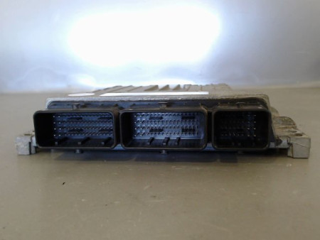 CALCULATEUR MOTEUR RENAULT MEGANE