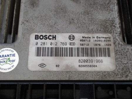 CALCULATEUR MOTEUR RENAULT MEGANE