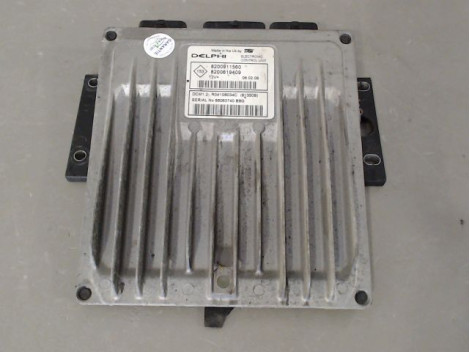 CALCULATEUR MOTEUR RENAULT CLIO