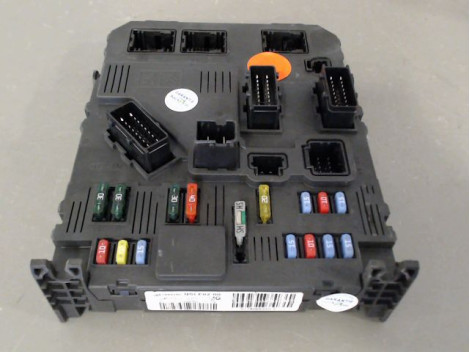 BOITIER GESTION HABITACLE PEUGEOT 206