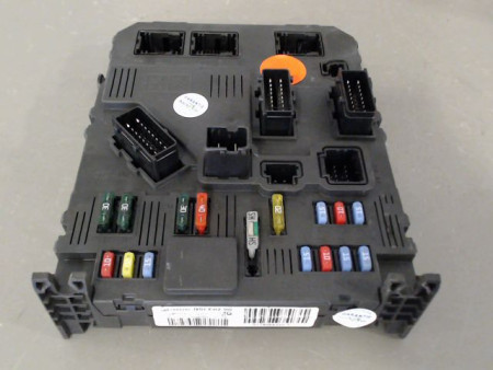 BOITIER GESTION HABITACLE PEUGEOT 206